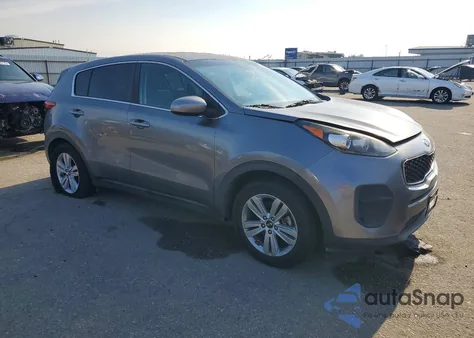 2018 Kia Sportage Lx z USA, uszkodzony, nr VIN KNDPM3AC1J7312558